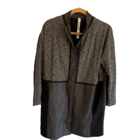 Lululemon jacket - Picture 2 of 8